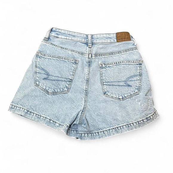 High-waisted light wash distressed denim shorts- american eagle - Picture 7 of 7